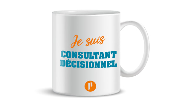 Mug avec inscription "Je suis Consultant décisionnel" et logo Prium Portage