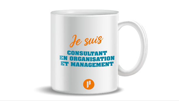 Mug avec inscription "Je suis Consultant en organisation et management" et logo Prium Portage